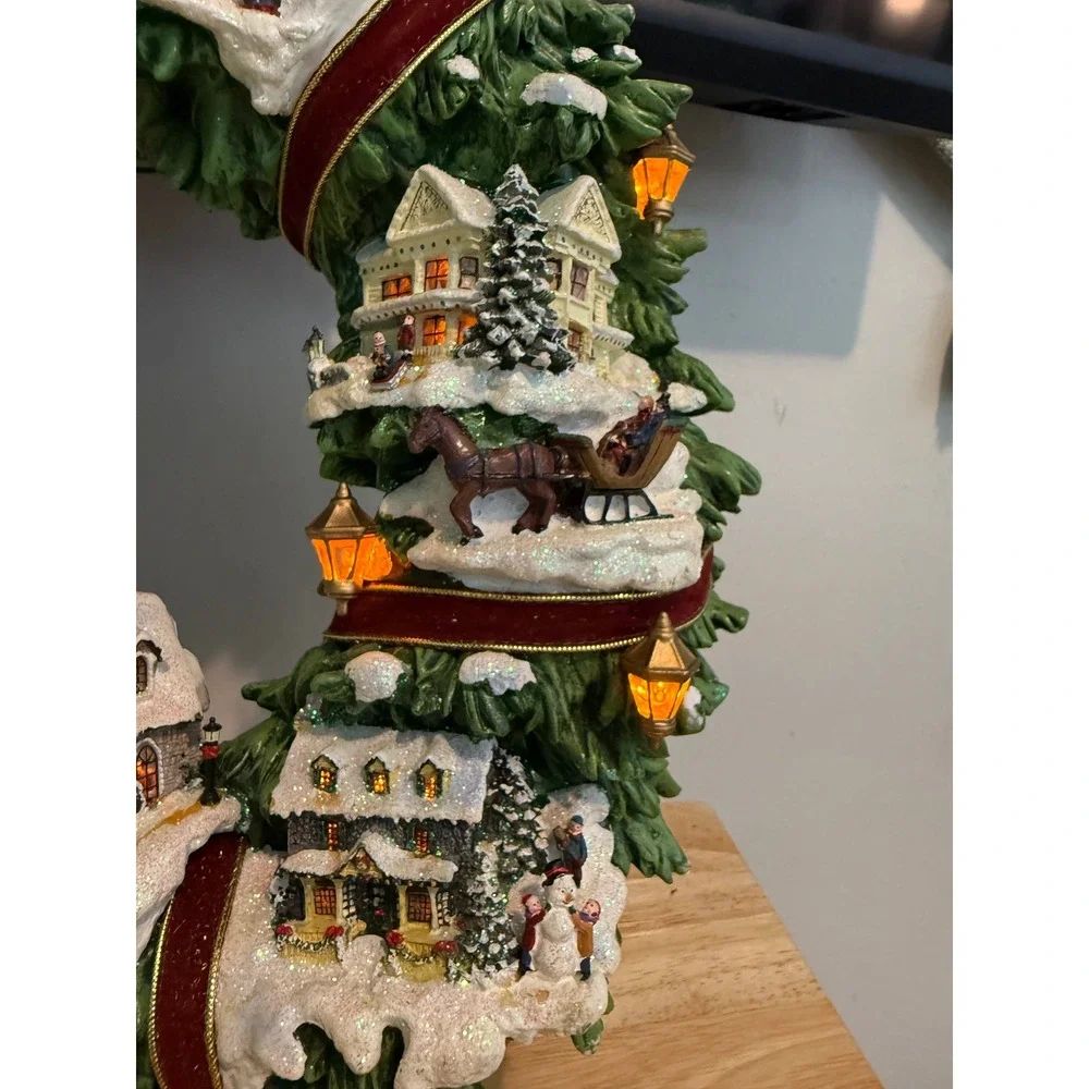 Thomas Kinkade Christmas Village Wreath Illuminated Hamilton Collection 16in